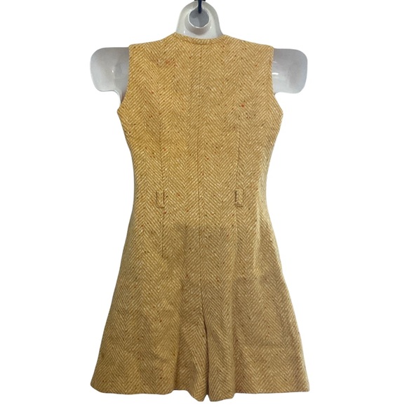 Vintage 1960’s Country Set sleeveless short romper in yellow tweed - Picture 5 of 7